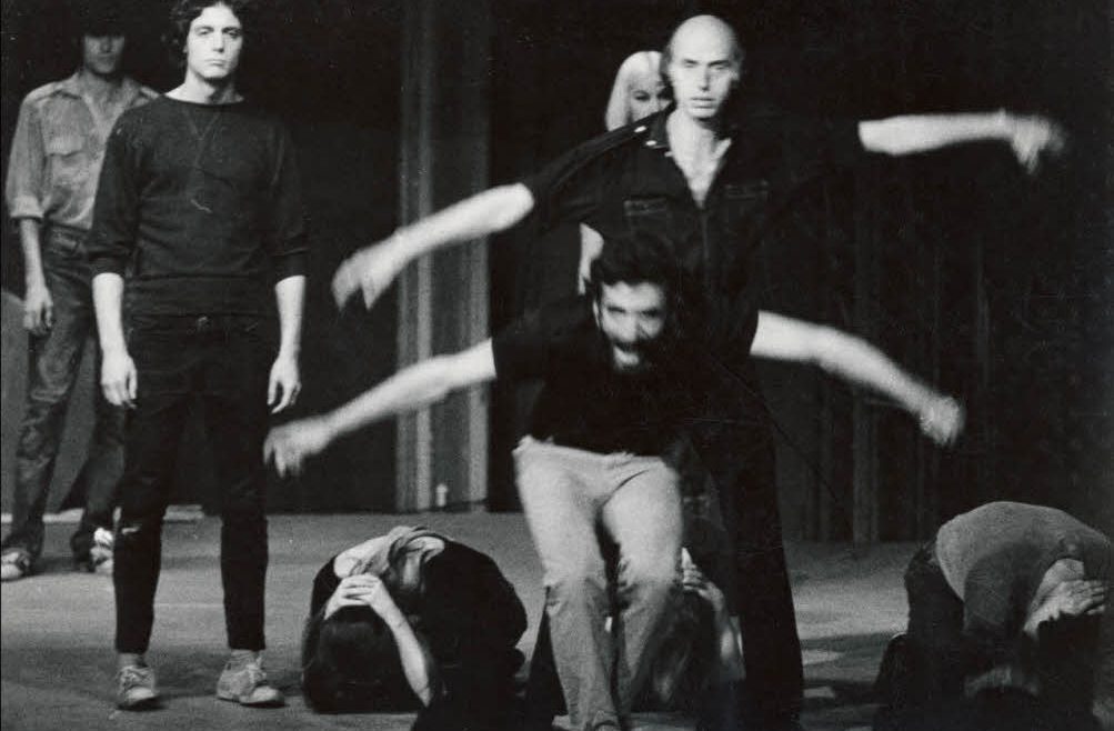 Carla Cerati, Living Theatre - Antigone - attori in scena. Teatro Durini, Milano 1967. Civico Archivio Fotografico di Milano, inv. CC_LT_1/ST_1