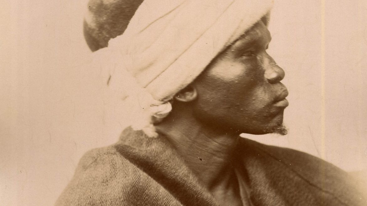 Fratelli Zangaki, Ritratto maschile, Egitto/Abissinia, 1890 ca., © Fondazione AOSMS/Fototeca Giuliano Briganti