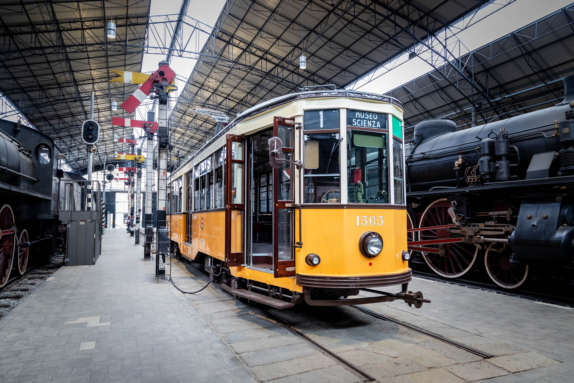 Autore non identificato, tram Carrelli al Museo, Milano 2024. © ATM/Museo Nazionale della Scienza e della Tecnologia Leonardo da Vinci.